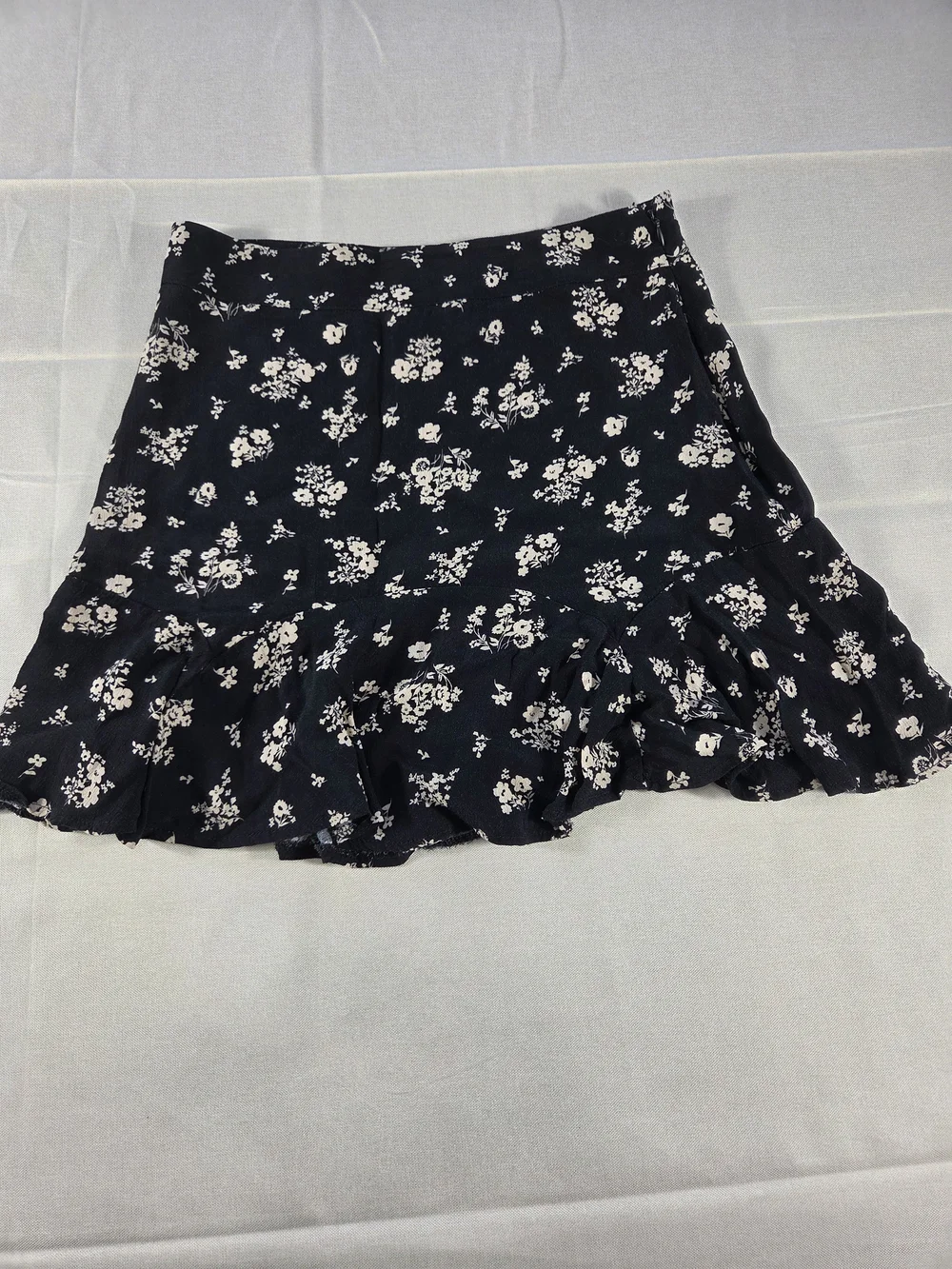 Free People Black Floral Ruffle Mini Skirt Size 4